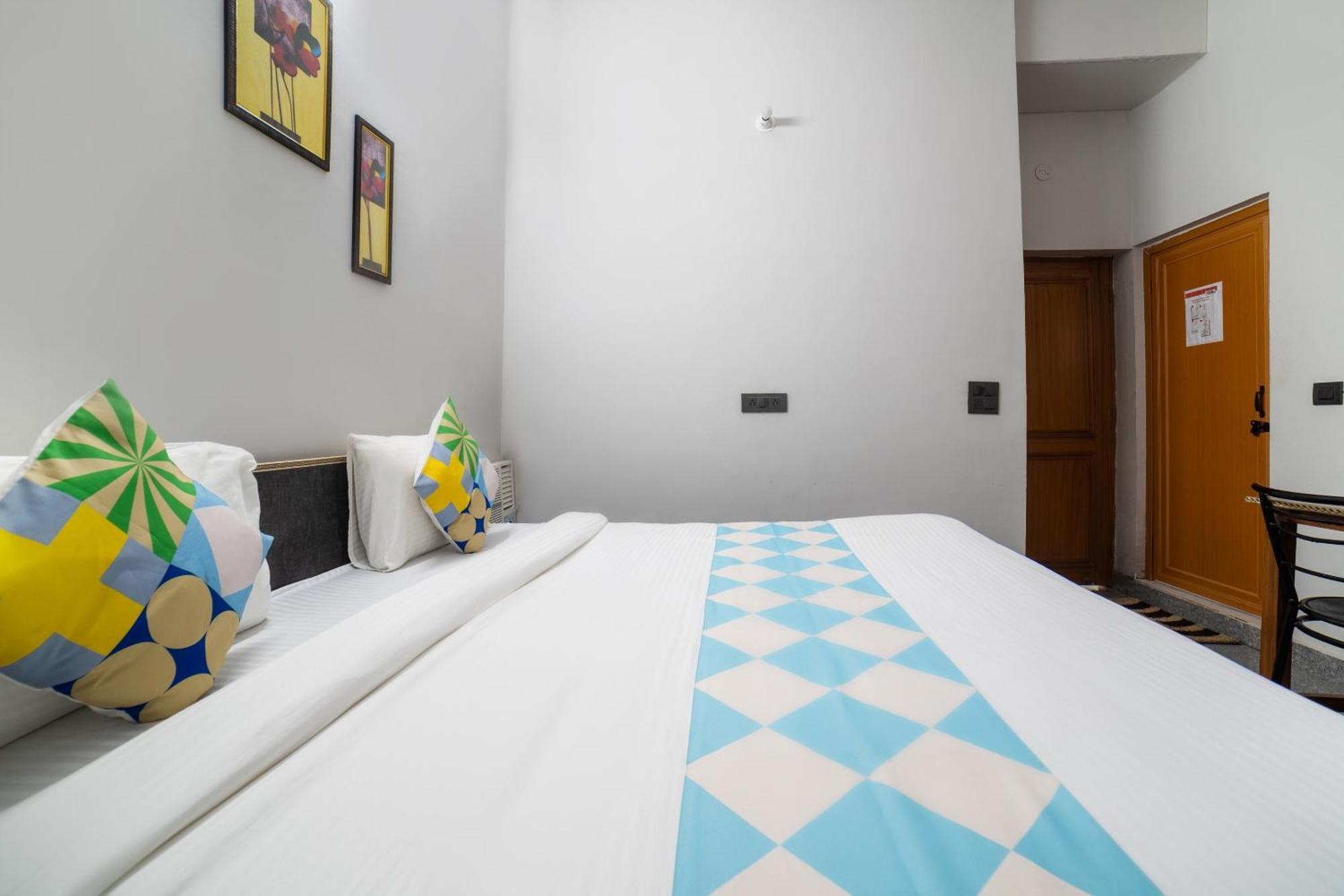 Hotel O Home Gautam Homestay Dehradun Eksteriør bilde